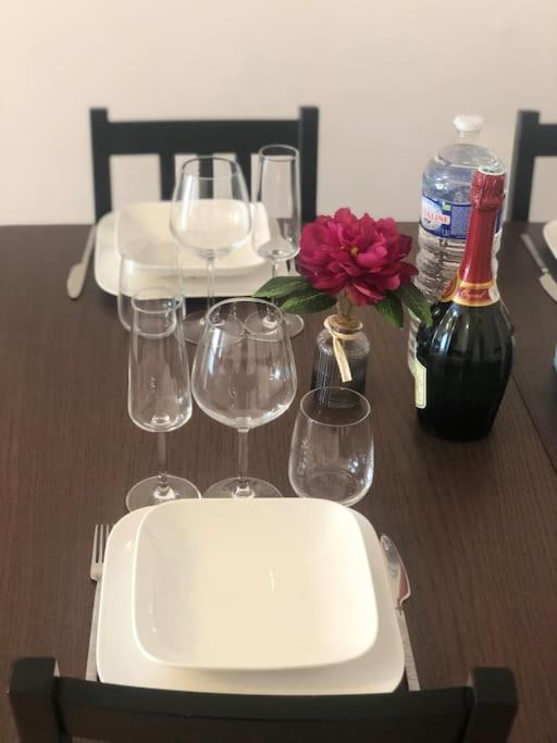 Superbe Appartement Tout Equipe, Le Nid D'Eva A Metz Gare, Parking Prive, Balcon, F2, 50M2, 3P Dış mekan fotoğraf